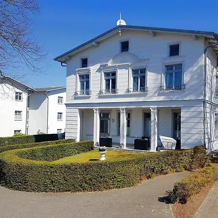 Villa-schering-app-eg-links Apartman