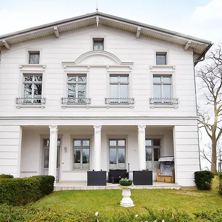 Villa-schering-app-eg-links Heringsdorf