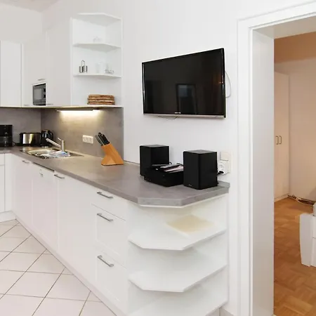 Villa-schering-app-eg-links